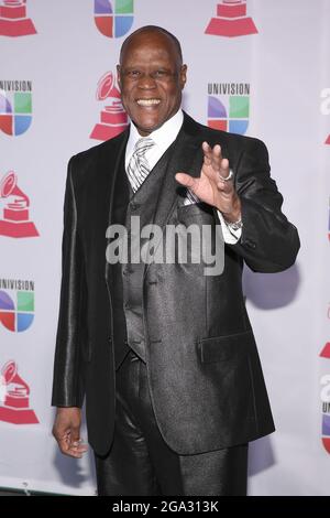 Las Vegas, Nevada, États-Unis. 15 novembre 2021. Johnny Ventura photographié au Latino Grammy 2012 au Mandalay Bay Resort le 15 novembre 2012 à Las Vegas, Nevada. Crédit : Erik Kabak Photographie/Media Punch/Alamy Live News Banque D'Images