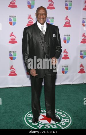 Las Vegas, Nevada, États-Unis. 15 novembre 2021. Johnny Ventura photographié au Latino Grammy 2012 au Mandalay Bay Resort le 15 novembre 2012 à Las Vegas, Nevada. Crédit : Erik Kabak Photographie/Media Punch/Alamy Live News Banque D'Images