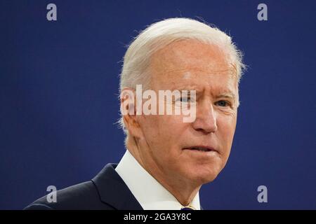 Macungie, États-Unis. 28 juillet 2021. Le président Joe Biden parle de fabrication américaine lors d'une visite à l'usine de Mack Trucks Lehigh Valley Operations à Macungie, aux États-Unis. Crédit : Chase Sutton/Alay Live News Banque D'Images