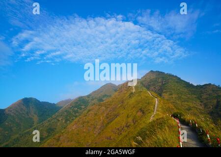 Belle vue sur la montagne dans le district de Binh Lieu province de Quang Ninh nord du Vietnam Banque D'Images