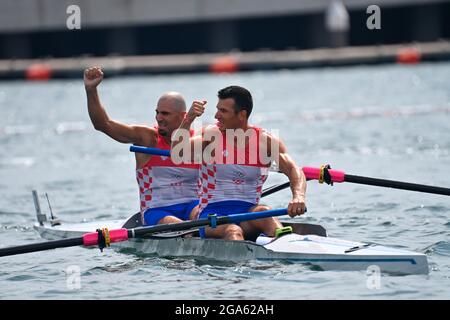 Martin SINKOVIC (CRO), Valent SINKOVIC (CRO), jubilation, joie, enthousiasme, gagnant, gagnant, action. M2-, paire d'hommes, deux hommes aviron, aviron, le 29 juillet, 2021, voie navigable Sea Forest. Jeux olympiques d'été 2020, de 23.07. - 08.08.2021 à Tokyo/Japon. Banque D'Images