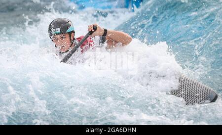 Tokyo, Japon. 29 juillet 2021. Mallory Franklin, de Grande-Bretagne, est en compétition lors de la finale féminine de canoë slalom aux Jeux Olympiques de Tokyo en 2020 à Tokyo, au Japon, le 29 juillet 2021. Crédit: PAN Yulong/Xinhua/Alay Live News Banque D'Images