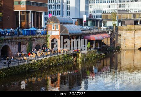 Le pub et restaurant Mark Addy, désormais fermé, se trouve sur la rue Stanley, sur les rives de la rivière Irwell, à Salford, Manchester, au nord-ouest de l'Angleterre, au Royaume-Uni Banque D'Images