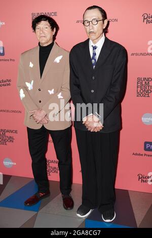 Ron et Russell Mael (à gauche), du duo pop-rock américain Sparks, assistent à la première britannique du Sundance London film Festival des Sparks Brothers au Picturehouse Central Cinema dans le centre de Londres. Date de la photo: Jeudi 29 juillet 2021. Le crédit photo devrait se lire: Aaron Chown/PA Wire Banque D'Images