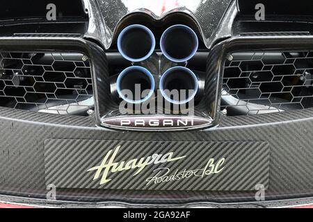 Pagani Huayra Roadster BC, Michelin Supercar Run, The Maestros - Motorsport's Great All-coopers, Goodwood Festival of Speed, Goodwood House, Chichest Banque D'Images