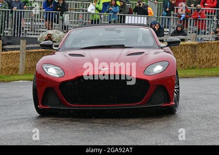 Aston Martin DBS Superleggera, Michelin Supercar Run, The Maestros - Motorsport's Great All-coopers, Goodwood Festival of Speed, Goodwood House, chic Banque D'Images