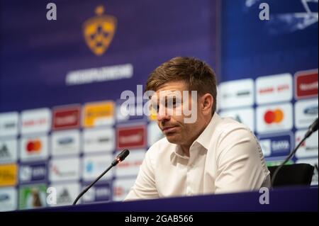 Maribor, Slovénie. 29 juillet 2021. Simon Rozam, entraîneur en chef de Maribor, prend la parole lors d'une conférence de presse après le deuxième tour de qualification de l'UEFA Europa Conference League, match de deuxième jambe entre NK Maribor et Hammarby IF au stade Ljudski vrt à Maribor. (Photo de Milos Vujinovic/SOPA Images/Sipa USA) crédit: SIPA USA/Alay Live News Banque D'Images