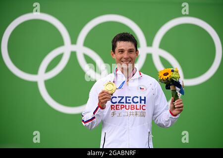 Le canoéiste tchèque Jiri Prskavec a remporté la finale masculine de kayak lors des Jeux Olympiques d'été de Tokyo 2020, le 30 juillet 2021, à Tokyo, au Japon. (Photo CTK/Ondrej Banque D'Images