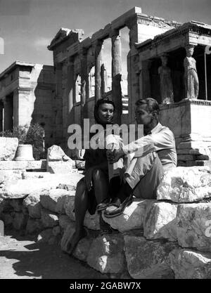 Garçon à l'année des dauphins : 1957 USA Directeur : Jean Negulaco Sophia Loren, Alan Ladd Banque D'Images