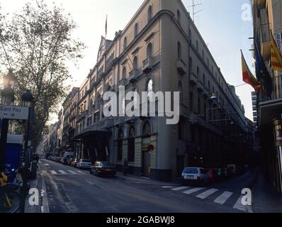 EXTÉRIEUR ANTES DEL INCENDIO DE 1994 EN LA RAMBLA. EMPLACEMENT: TEATRO DEL LICEO. Barcelone. ESPAGNE. Banque D'Images