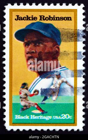 ÉTATS-UNIS D'AMÉRIQUE - VERS 1982 : un timbre imprimé aux États-Unis montre Jackie Robinson, joueur de baseball, vers 1982 Banque D'Images