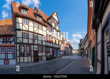 Quedlinburg, Allemagne; 31 juillet 2021 - est une ville située dans l'ouest de Saxe-Anhalt, Allemagne. En 1994, le château, l'église et la vieille ville ont été ajoutés Banque D'Images