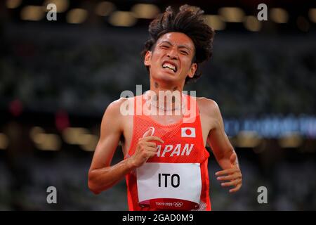 Tokyo, Japon. 30 juillet 2021. ITO Tatsuhiko, du Japon, réagit lors de la finale masculine de 10000m aux Jeux Olympiques de Tokyo en 2020, à Tokyo, au Japon, le 30 juillet 2021. Crédit : Li Ming/Xinhua/Alay Live News Banque D'Images