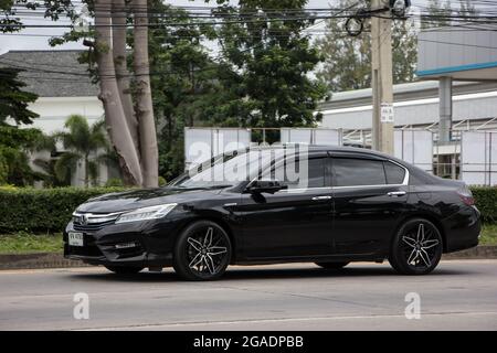 Chiangmai, Thaïlande -juin 29 2021: Accord de Honda de voiture privée. Sur la route n°1001, à 8 km du quartier des affaires de Chiangmai. Banque D'Images