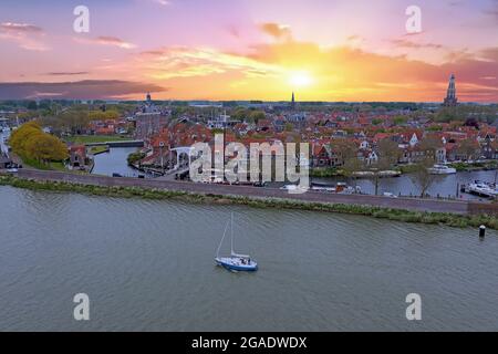 Aérienne de la ville Enkhuizen aux pays-Bas Banque D'Images