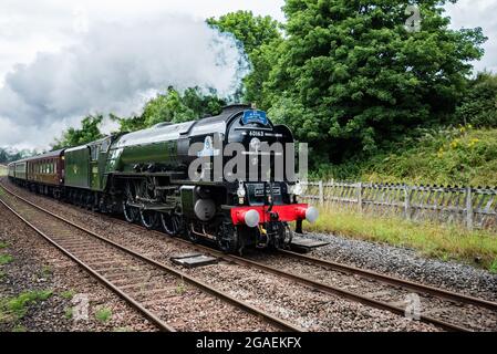 LNER Peppercorn classe A1 60163 Tornado passant par long juillet 2021 Banque D'Images