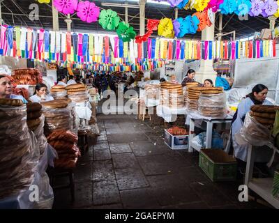 Cusco, Pérou - 19 mai 2016 : bazar local à Cusco. Amérique latine. Banque D'Images