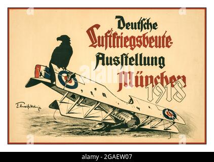 WW1 exposition d'affiches de propagande allemande sur les butin de la guerre première Guerre mondiale "Deutsche Luftskriegsbeute Ausstellung München" 1918 / E. Kneiss ... 1918. Créateur(s): Kneiss, Emil, artiste Rehse Archiv für Zeitgeschichte und Publizistik, DLC (affiche) : lithographie, couleur ; l'affiche montre un aigle noir assis sur l'aile d'un biplan britannique abattu. Texte annonce une exposition à Munich des butin de la guerre aérienne de la première Guerre mondiale. Banque D'Images