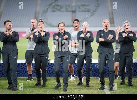 Tokyo, Japon. 31 juillet 2021. Les membres de l'équipe de Nouvelle-Zélande jouent le haka après la cérémonie de remise des prix des services de rugby féminin aux Jeux Olympiques de Tokyo 2020 à Tokyo, au Japon, le 31 juillet 2021. Credit: Xue Yubin/Xinhua/Alay Live News Banque D'Images