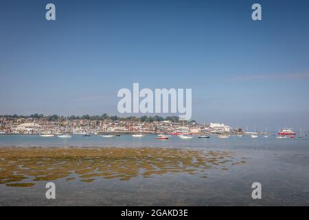 Vue sur West Cowes Harbour, île de Wight, Angleterre Banque D'Images