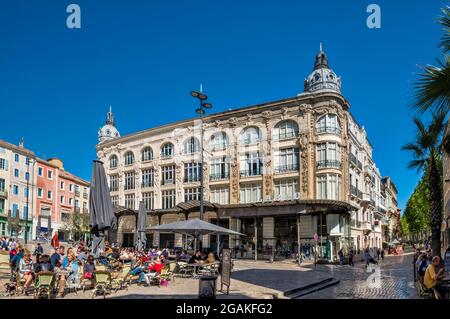 Place de l'Hôtel de ville, place à Narbonne, département de l'Aude, région occitanie, France Banque D'Images