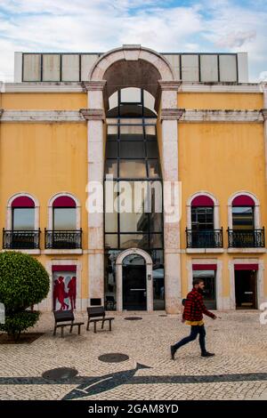 Centre principal centre ville touristique zone commerçante dans la ville de Faro, Portugal. Banque D'Images