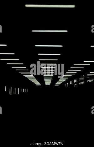 Towcester, Northamptonshire, Royaume-Uni. 31 juillet 2021. Lumières À DEL vues dans le Paddock international lors du Classic Motor Racing Festival au circuit Silverstone (photo de Gergo Toth / Alamy Live News) Banque D'Images