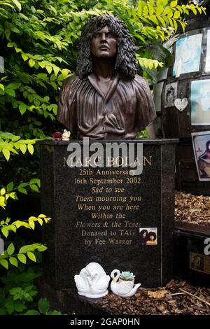 Marc Bolan's Rock Shrine - un monument commémoratif sur le site où il est décédé lors d'un accident de voiture à Barnes, Londres, le 16 septembre 1977, Royaume-Uni Banque D'Images