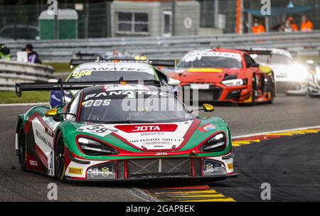 38 Barnicoat Ben (gbr), Wilkinson Oliver (gbr), Bell Rob (gbr), JOTA, McLaren 720 S GT3, action pendant les TotalEnergies 24 heures de Spa, 6e tour du Fanatec GT World Challenge Europe 2021 Powered by AWS, du 28 juillet au 1er août 2021 sur le circuit de Spa-Francorchamps, à Stavelot, Belgique - photo François Flamand / DPPI Banque D'Images