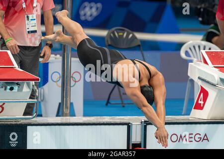 TOKYO, JAPON - JUILLET 28 : Ranomi Kromowidjojo des pays-Bas en compétition avec les femmes Freestyle de 100m pendant les Jeux Olympiques de Tokyo 2020 à l'Aqua de Tokyo Banque D'Images