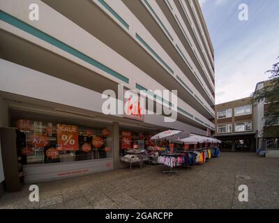 HANNOV, ALLEMAGNE - 01 juillet 2021 : la façade de la boutique Kik, une marque célèbre de vêtements et d'accessoires bon marché à Hanovre, en Allemagne Banque D'Images