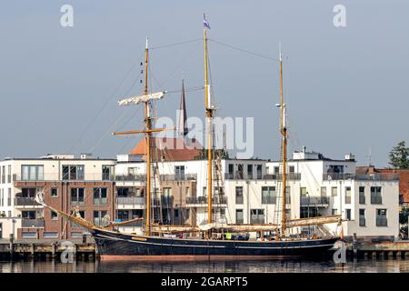 Goélette à trois mâts ALBATROS dans le port d'Eckernförde Banque D'Images