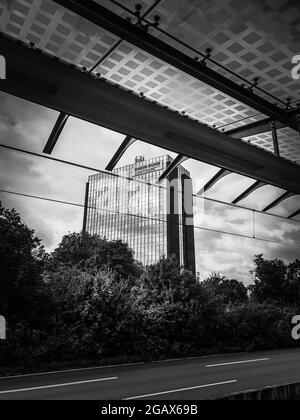 Vue sur un gratte-ciel à Mülheim Banque D'Images