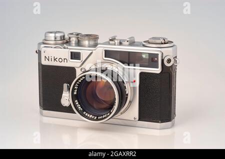 Nikon SP rangefinder avec 5cm (50mm) F1.4 Nikkor objectif. Forerunner du légendaire Nikon F SLR de 1959 Banque D'Images