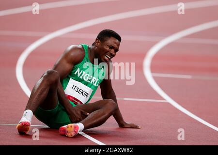 Tokyo, Japon, 1er août 2021. Usheoritse Itsekiri de Team Nigeria devient émotif pendant la demi-finale de 100m masculin le jour 9 des Jeux Olympiques de Tokyo 2020 . Credit: Pete Dovgan/Speed Media/Alay Live News Banque D'Images