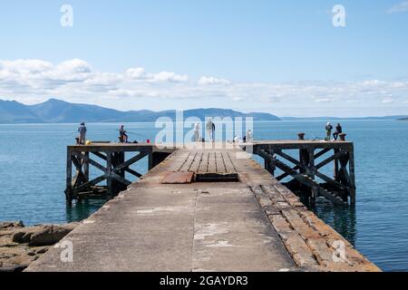 Portencross, Écosse, Royaume-Uni. 1er août 2021. Météo au Royaume-Uni : journée ensoleillée à Portencross Pier. Credit: SKULLY/Alay Live News Banque D'Images