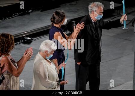 Palma de Majorque, ESPAGNE. 1er août 2021. **NO ESPAGNE** la Reine Letizia, Judy Dench et Stephen Frears assistent à la clôture du festival du film Atlantida au centre culturel la Misericordia à Palma de Majorque, Espagne, le 01 août 2021. Crédit : Jimmy Olsen/Media Punch/Alay Live News Banque D'Images