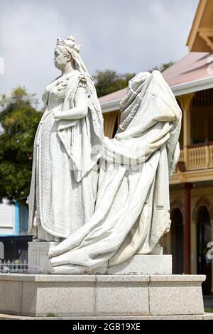 Statut de la reine Victoria Monument devant la haute cour à Georgetown Guyana Amérique du Sud Banque D'Images