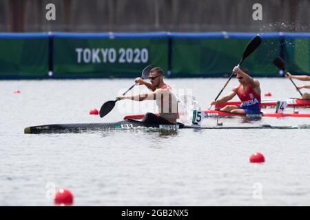 Tokyo, Japon. 02 août 2021 : aleh Yurenia (29) du Bélarus dans la course de kayak hommes de 1000m pendant la course de canot Sprint Heats à Sea Forest Waterway à Tokyo, Japon. Daniel Lea/CSM} crédit : CAL Sport Media/Alay Live News Banque D'Images