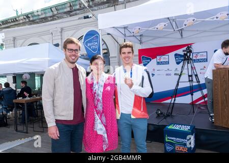 Bruder Eric, 2012 Olympiasieger im Deutschland-Achter, Mutter Doris, Torben Johannesen, Team Deutschland-Achter Rudern, Silbermedaille, Handeslkammer Banque D'Images