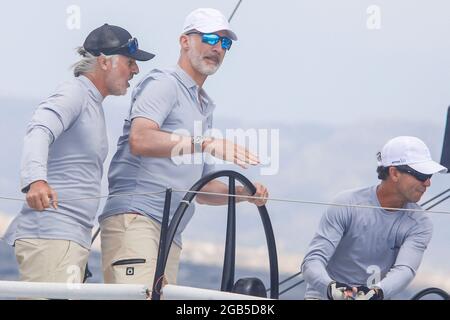 Majorque, Espagne. 02 août 2021. Le roi Felipe participe au 1er jour de la course de la coupe King à Palma de Majorque, Espagne, le 2 août 2021. Photo par Archie Andrews/ABACAPRESS.COM crédit: Abaca Press/Alay Live News Banque D'Images