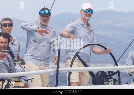 Majorque, Espagne. 02 août 2021. Le roi Felipe participe au 1er jour de la course de la coupe King à Palma de Majorque, Espagne, le 2 août 2021. Photo par Archie Andrews/ABACAPRESS.COM crédit: Abaca Press/Alay Live News Banque D'Images