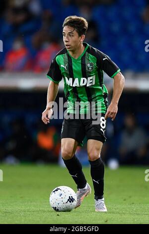 Parme, Italie. 01 août 2021. Maxime Lopez de l'US Sassuolo en action pendant le match de football amical d'avant-saison entre Parme Calcio et US Sassuolo. LES ÉTATS-UNIS Sassuolo ont remporté 3-0 victoires sur Parme Calcio. Credit: Nicolò Campo/Alay Live News Banque D'Images