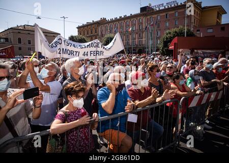 Bologne, ITALIE. 2 août 2021. Cérémonie de commémoration du 41ème anniversaire de l'attentat du 2 août 1980 à la gare ferroviaire. Crédit: Massimiliano Donati/Alay Live News Banque D'Images