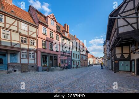 Quedlinburg, Allemagne; 31 juillet 2021 - est une ville située dans l'ouest de Saxe-Anhalt, Allemagne. En 1994, le château, l'église et la vieille ville ont été ajoutés Banque D'Images