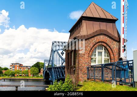 Kaiser-Wilhelm-Bridge au-dessus de l'EMS-Jade Kanal à Wilhelmshaven, Allemagne Banque D'Images