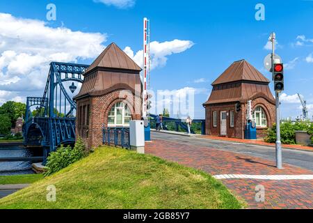 Kaiser-Wilhelm-Bridge au-dessus de l'EMS-Jade Kanal à Wilhelmshaven, Allemagne Banque D'Images