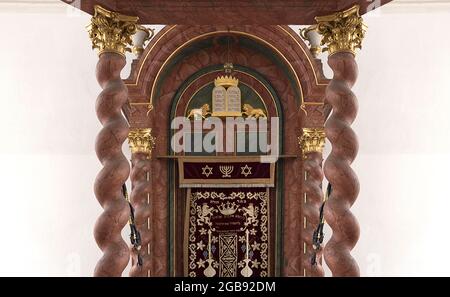 Détail du sanctuaire de la Torah dans la synagogue, Ansbach, moyenne-Franconie, Bavière, Allemagne Banque D'Images