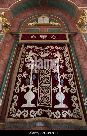 Sanctuaire de la Torah dans la synagogue, inaugurée en 1746, Ansbach, moyenne-Franconie, Bavière, Allemagne Banque D'Images