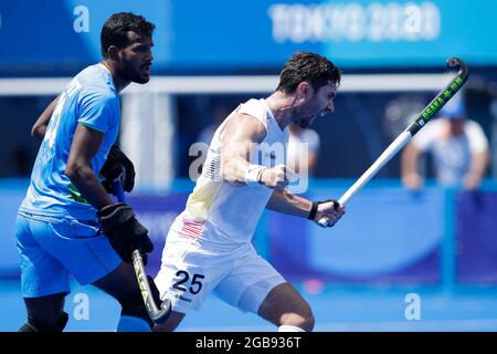 TOKYO, JAPON - 3 AOÛT : Loick Luypaert de Belgique en compétition pour la demi-finale masculine lors des Jeux Olympiques de Tokyo 2020 au stade de hockey Oi le 3 août 2021 à Tokyo, Japon (photo de PIM Waslander/Orange Pictures) Banque D'Images